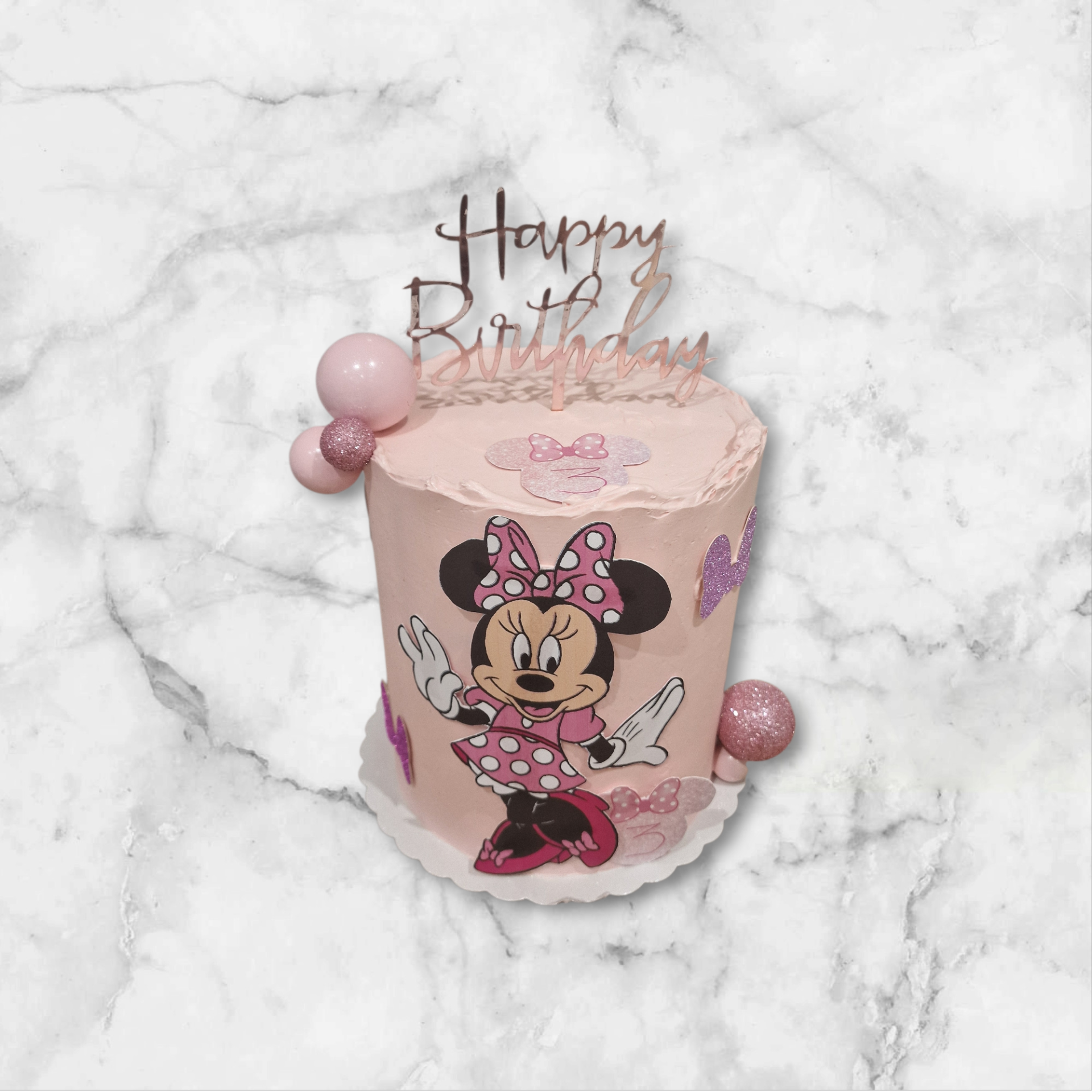 Gâteau d’anniversaire à thème personnalisé MINNIE pour enfant en Gironde